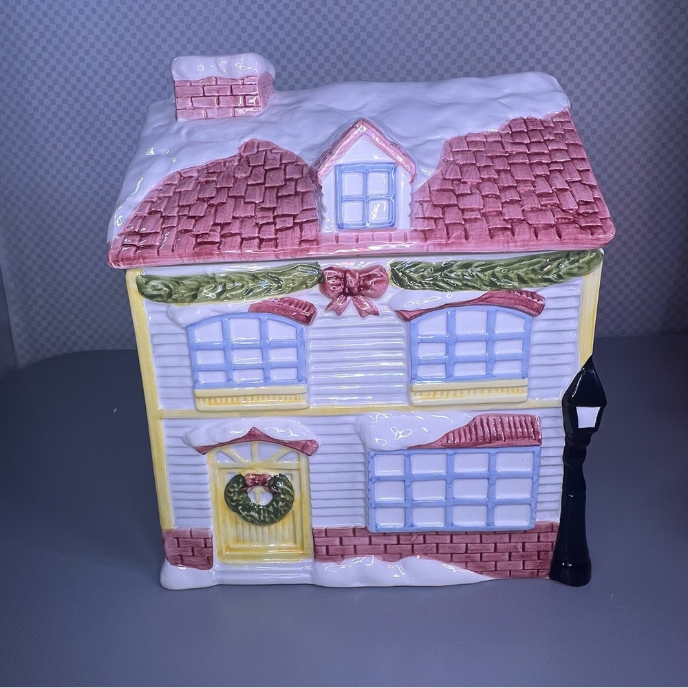 Christmas Village Earthenware Christmas Cookie Jar In Original‎ Box VTG